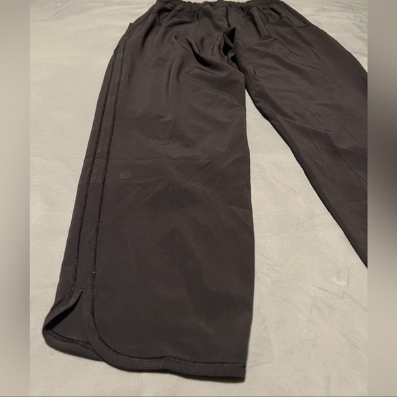 Lululemon Final Play Crop *23" - Picture 7 of 9